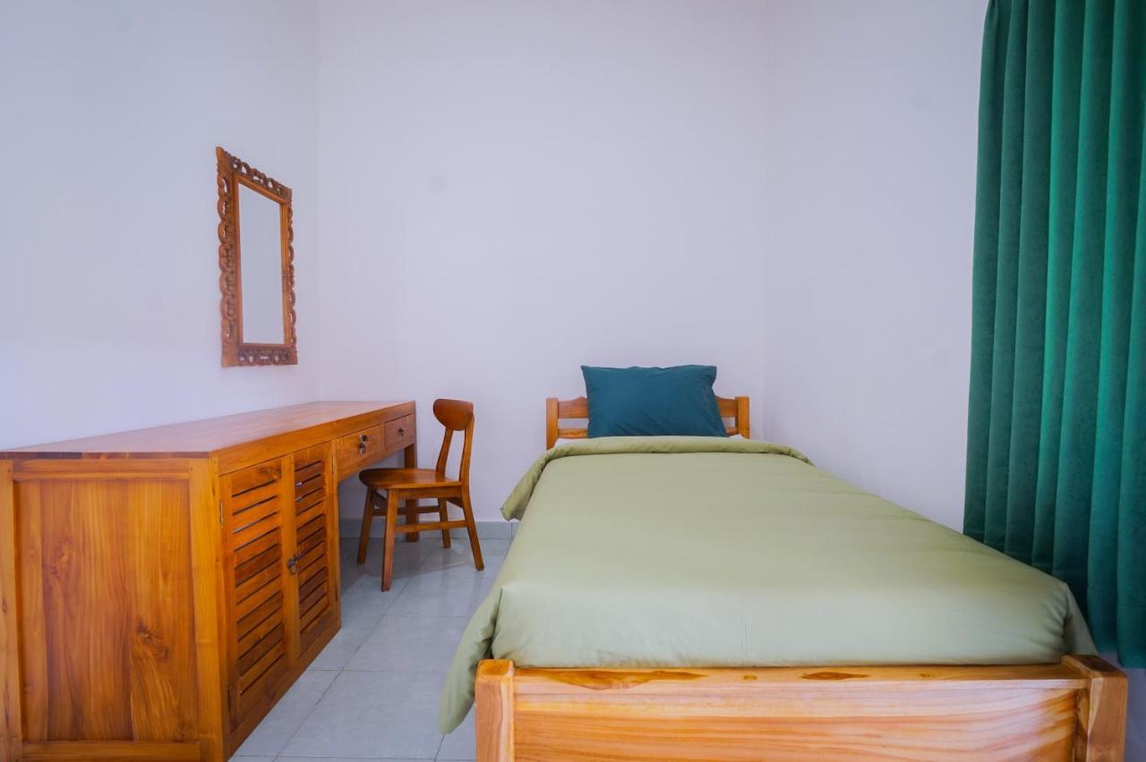 Hotel Kos Bulan Bali Kuta Lombok Exteriér fotografie